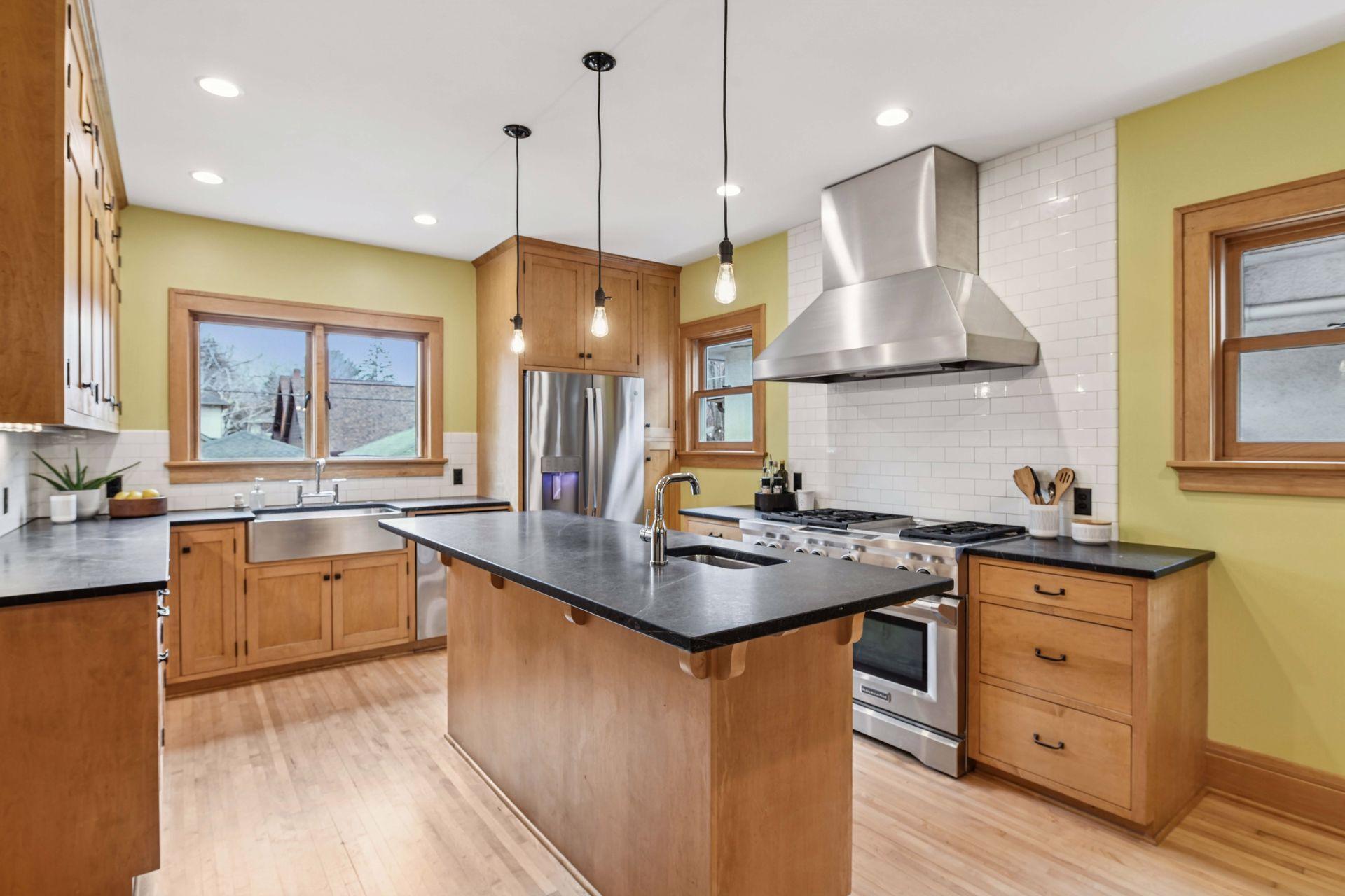 1326 Goodrich Avenue