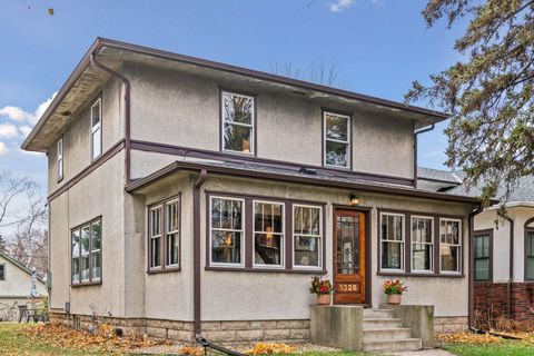 1326 Goodrich Avenue Saint Paul MN 55105