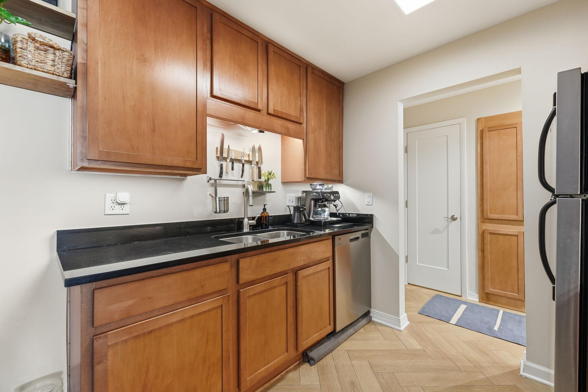 2700 W 44th Street 114