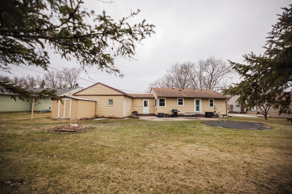 Photo of 109 Ridge Road, Morris, MN 56267 (MLS # 7061424)