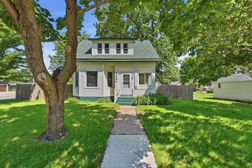 Photo of 225 Main Street W, Melrose, MN 56352 (MLS # 7089221)