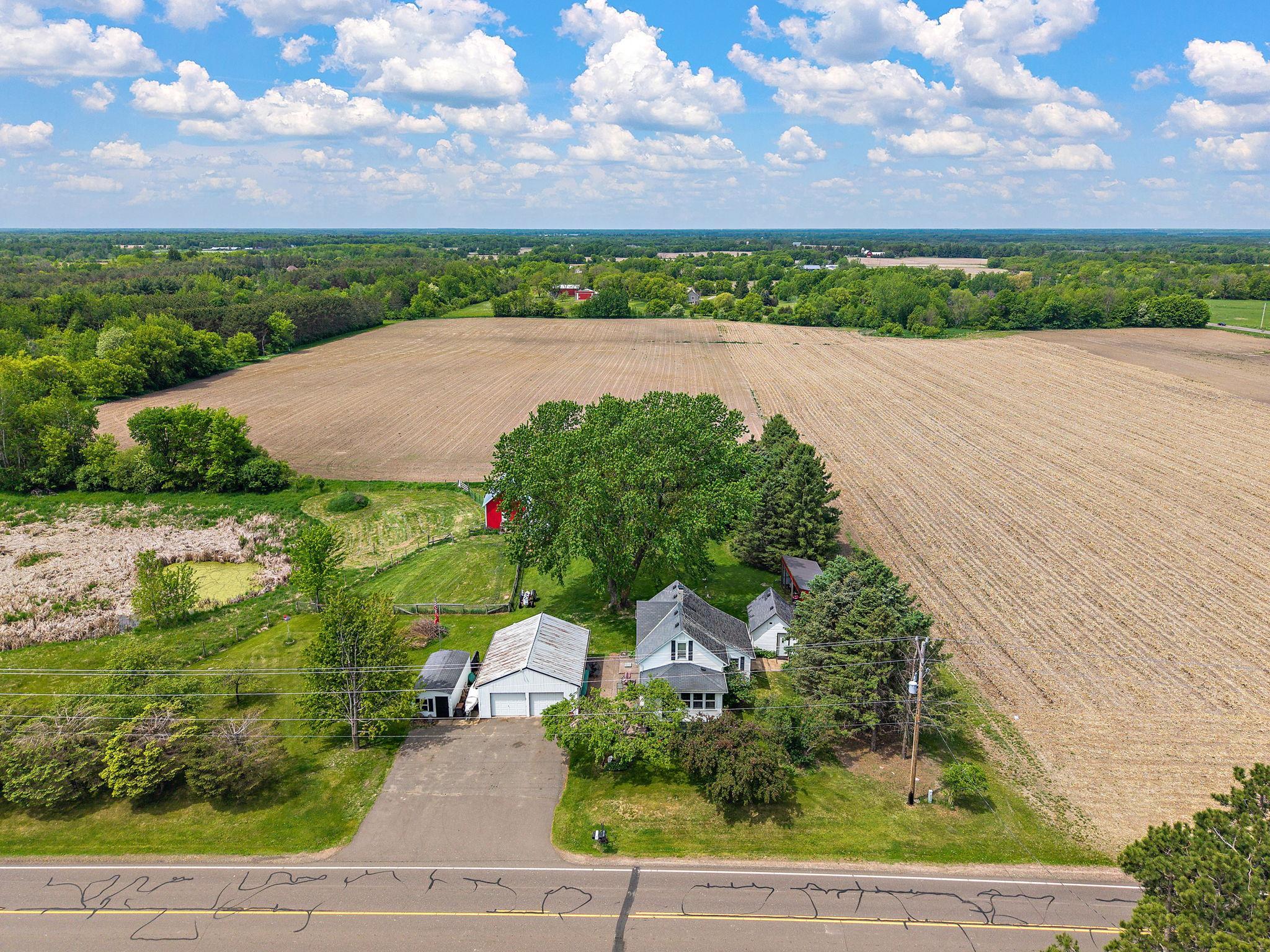 Photo 1 of 53 — 37320 Oriole Avenue, Lindstrom, MN 55045