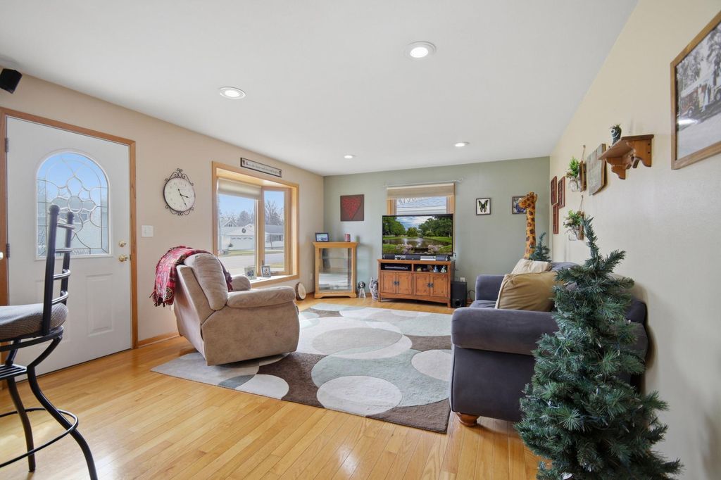 Photo of 238 13th Street SW, Owatonna, MN 55060 (MLS # 7042852)