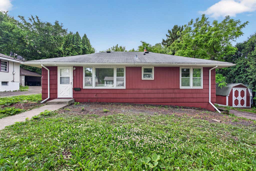 Photo of 558 Arlington Avenue E, Saint Paul, MN 55130 (MLS # 7085622)