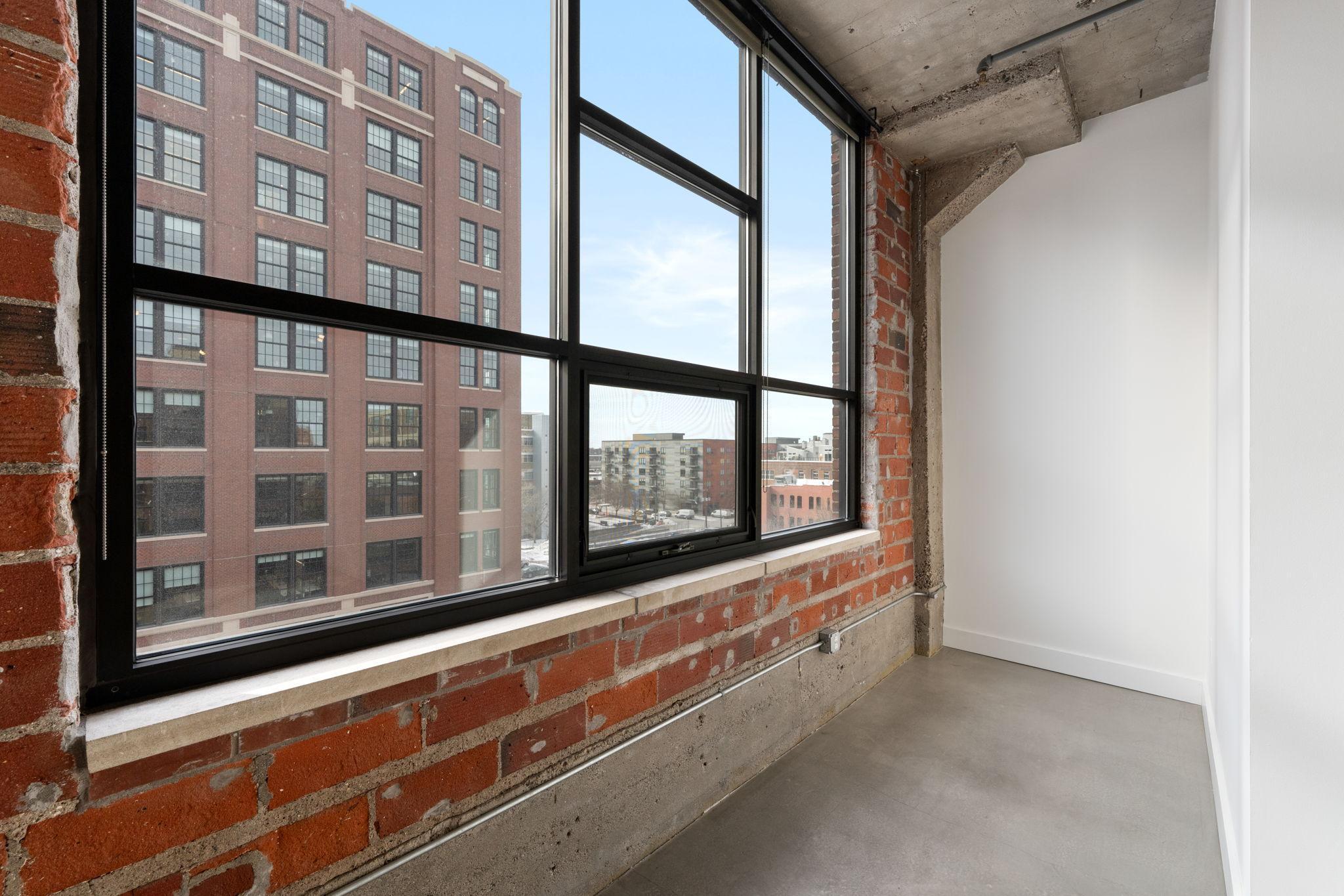 718 Washington Avenue N 502