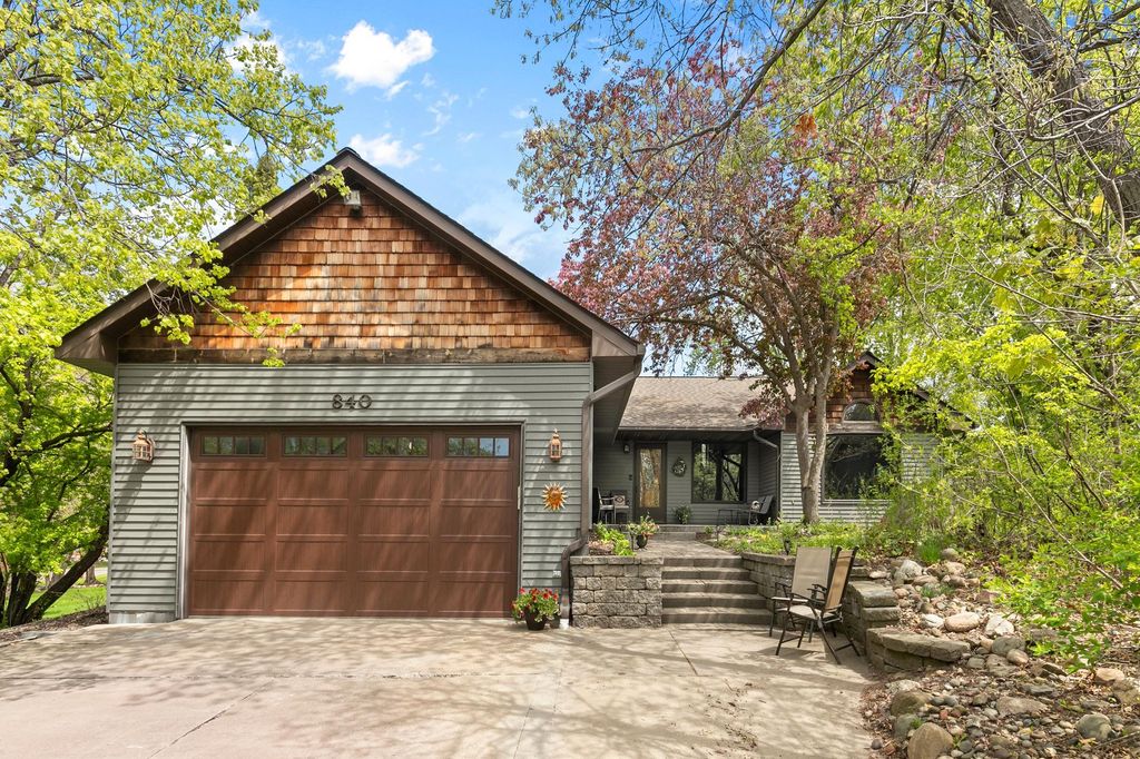 Photo of 840 Hallam Avenue N, Mahtomedi, MN 55115 (MLS # 7070561)