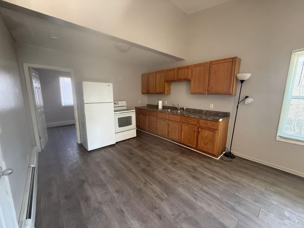 Photo of 1204 E 7th Street, Saint Paul, MN 55106 (MLS # 7042149)