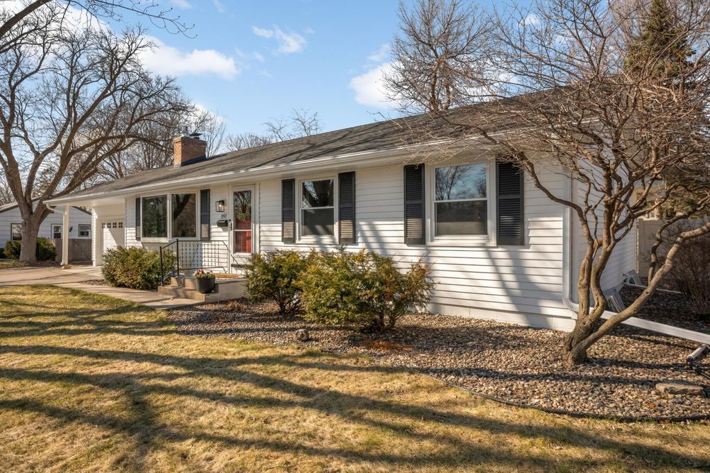 Photo of 8190 Duluth Street, Golden Valley, MN 55427 (MLS # 7053909)