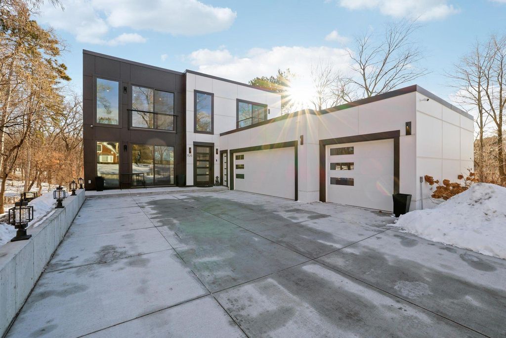 Photo of 1125 Tyrol Trail, Golden Valley, MN 55416 (MLS # 7002922)