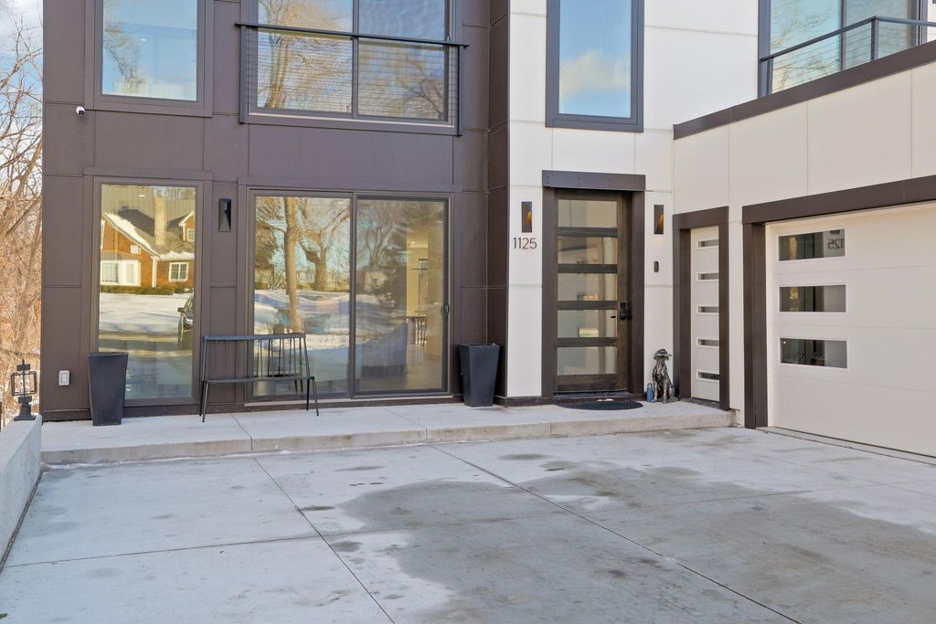 Photo of 1125 Tyrol Trail, Golden Valley, MN 55416 (MLS # 7002922)