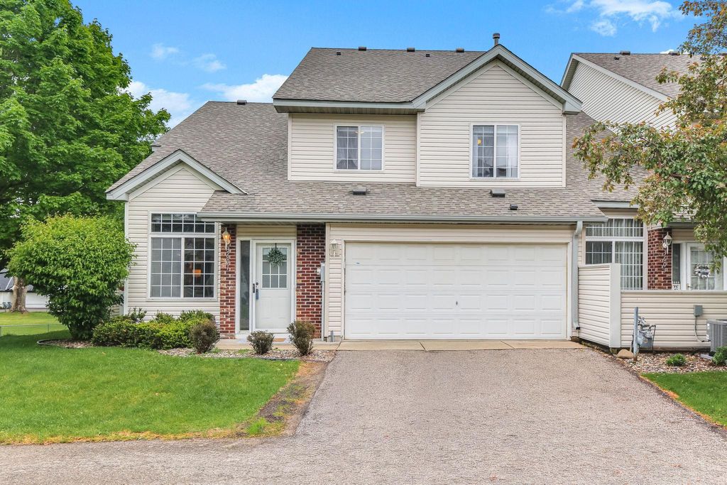 Photo of 3601 Genevieve Avenue N, Oakdale, MN 55128 (MLS # 7076265)