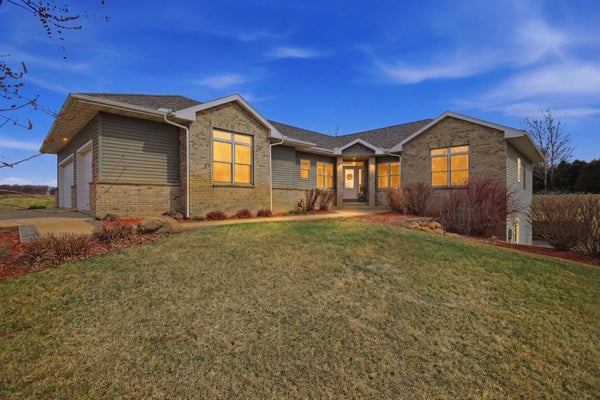 1618 27TH ST NW, AUSTIN, MN 55912 - Image 293c79c5bd56213ad542e1f810b4f098/887388965