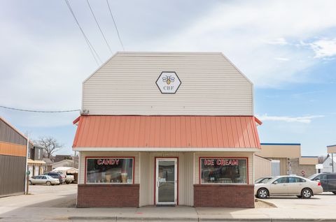 16 Main Street SE Menahga MN 56464