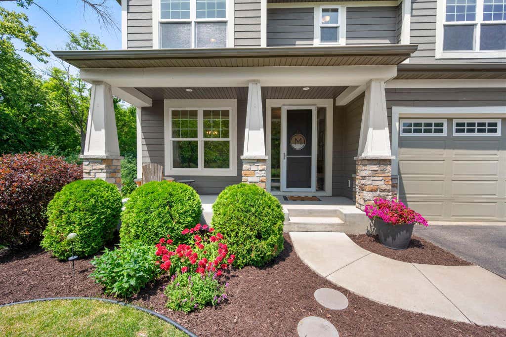 Photo of 6872 Creekside Way, Excelsior, MN 55331 (MLS # 7114009)