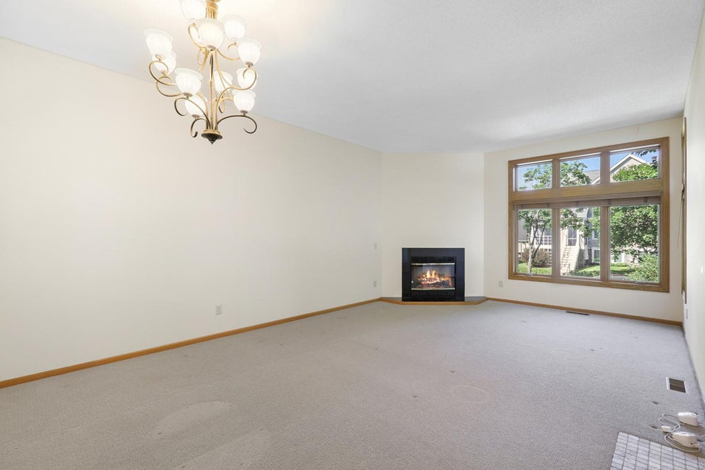 Photo of 249 6th Street NE, Minneapolis, MN 55413 (MLS # 7041833)