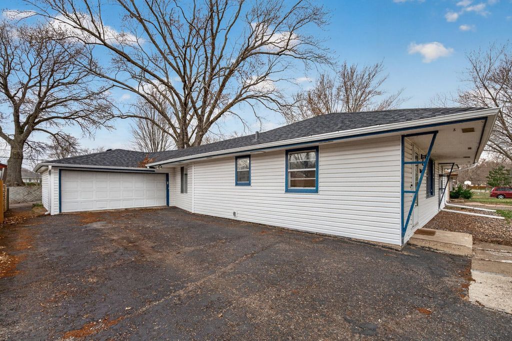 Photo of 11648 Ilex Street NW, Coon Rapids, MN 55448 (MLS # 7049734)