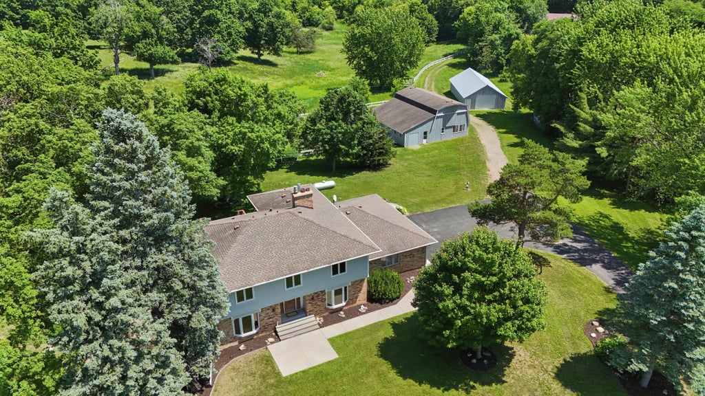Photo of 1350 County Road 92, Maple Plain, MN 55359 (MLS # 7085575)
