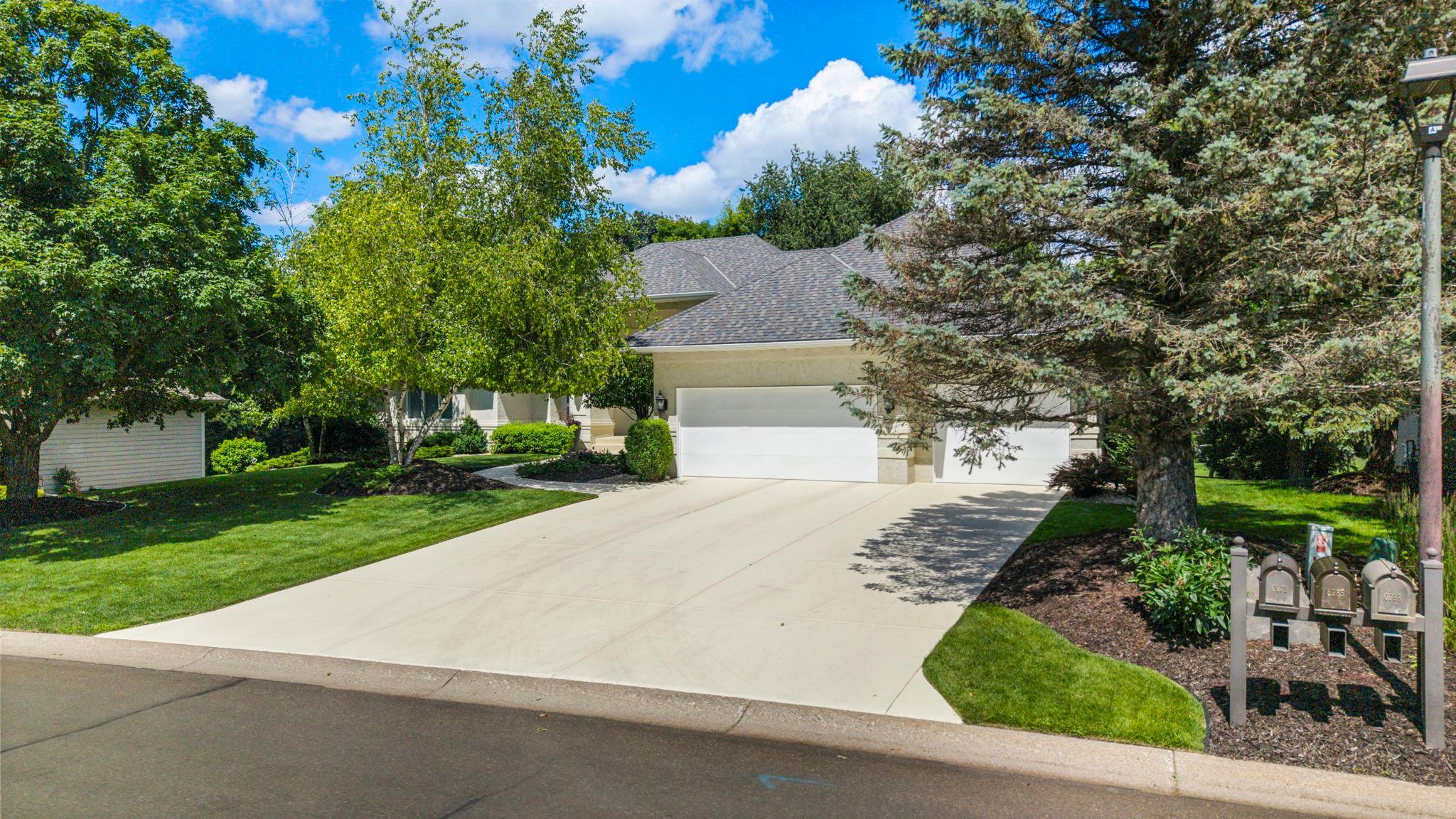6985 Howard Lane