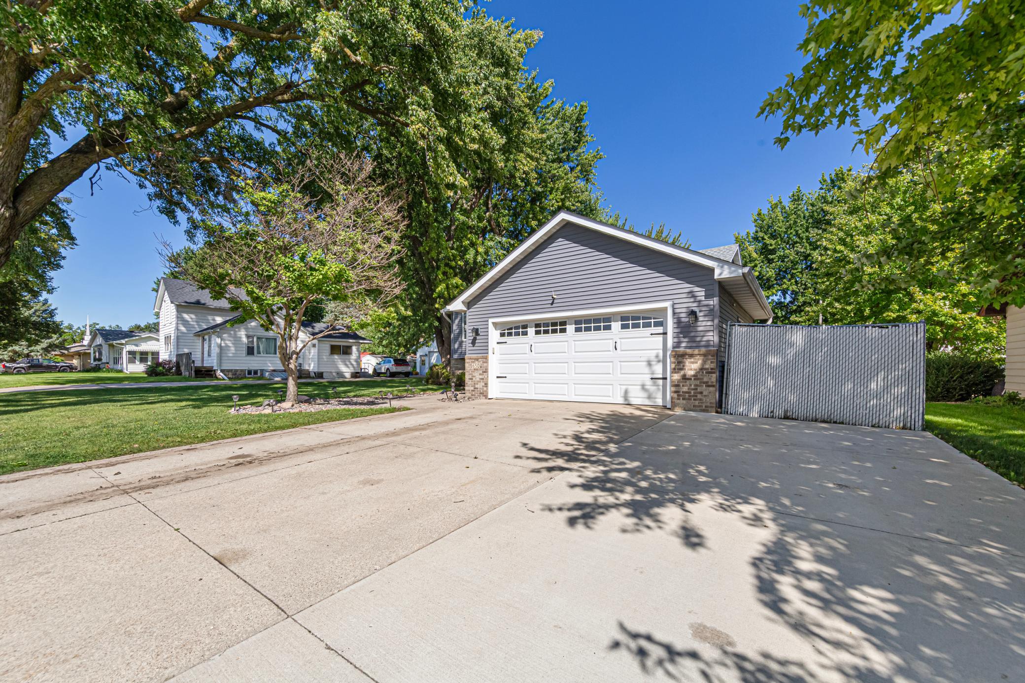 650 18th Street SE