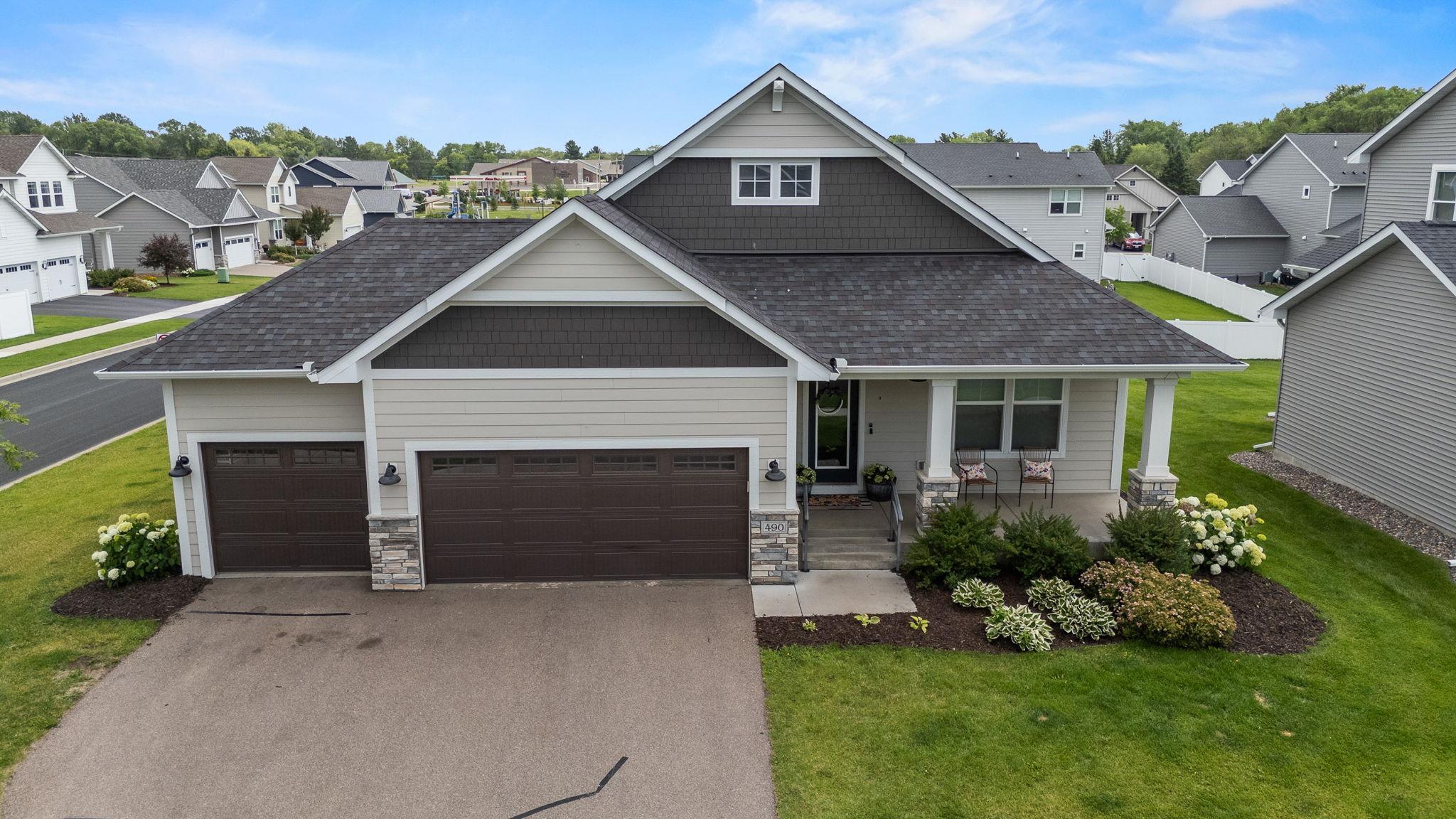 490 Elizabeth Way