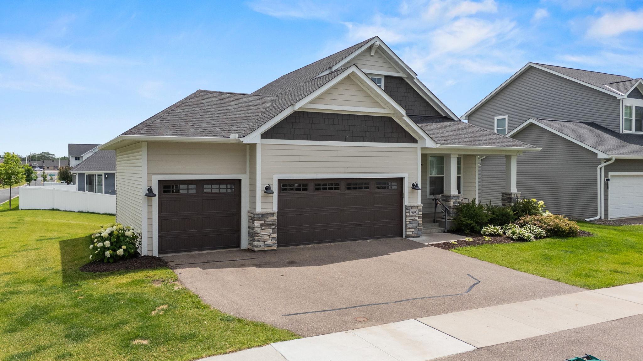 490 Elizabeth Way