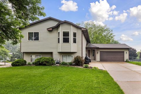 9466 Jareau Avenue S Cottage Grove MN 55016