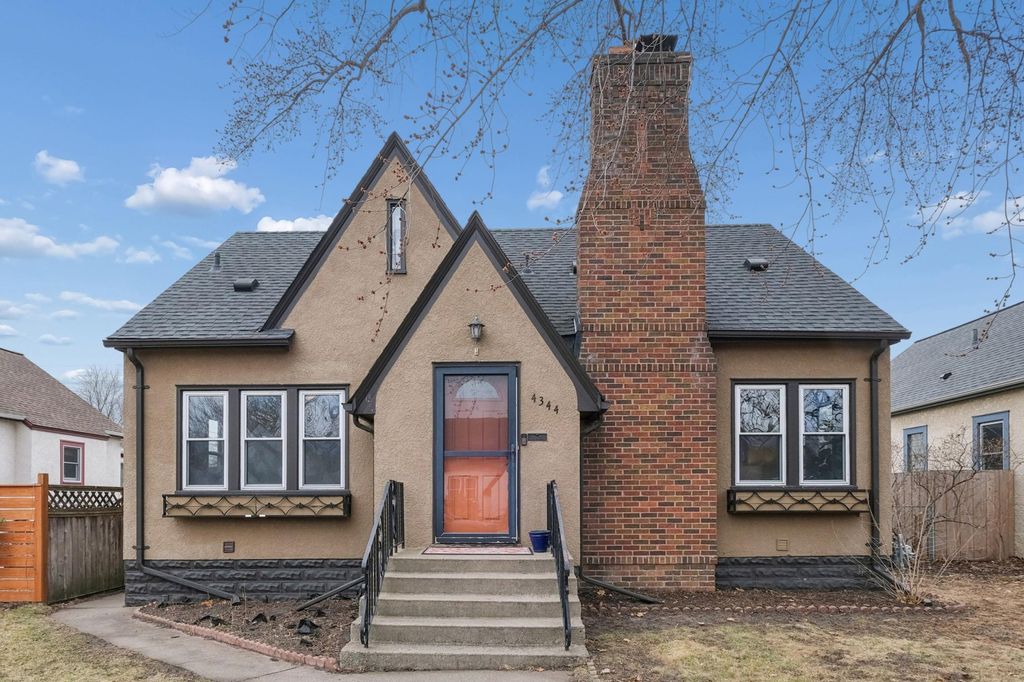 Photo of 4344 N Vincent Avenue N, Minneapolis, MN 55412 (MLS # 7022062)