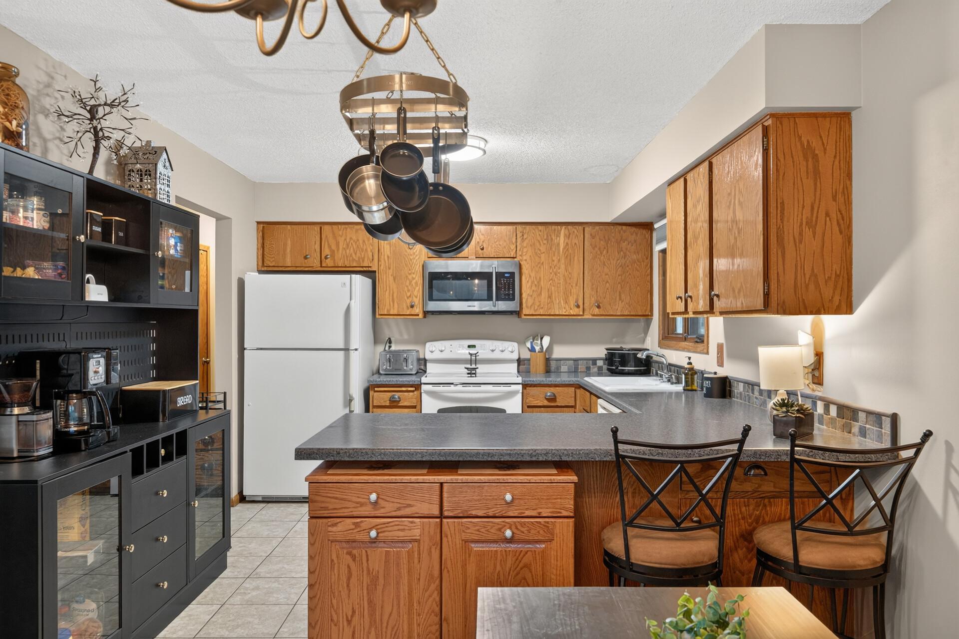 13616 W 137th Place