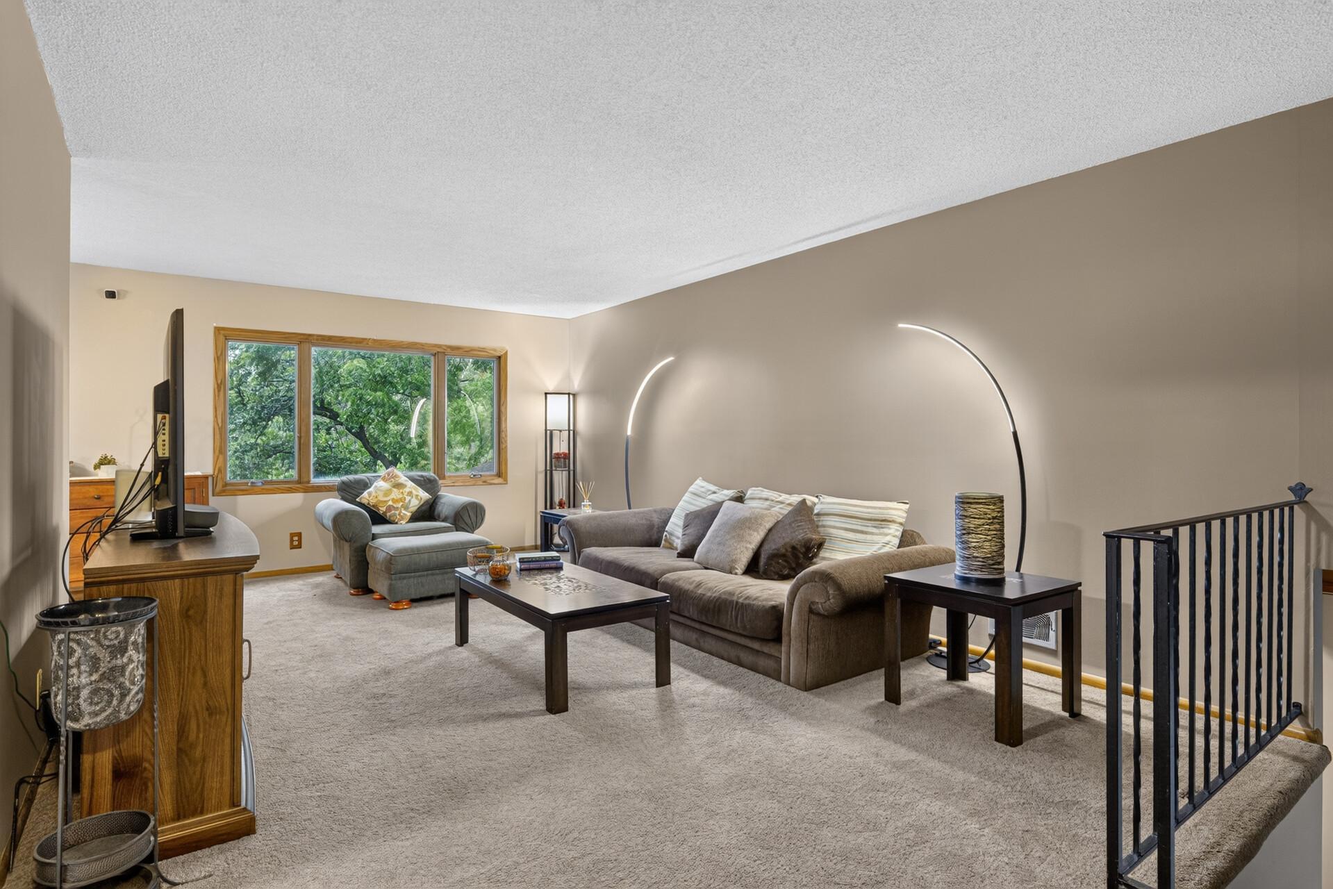 13616 W 137th Place