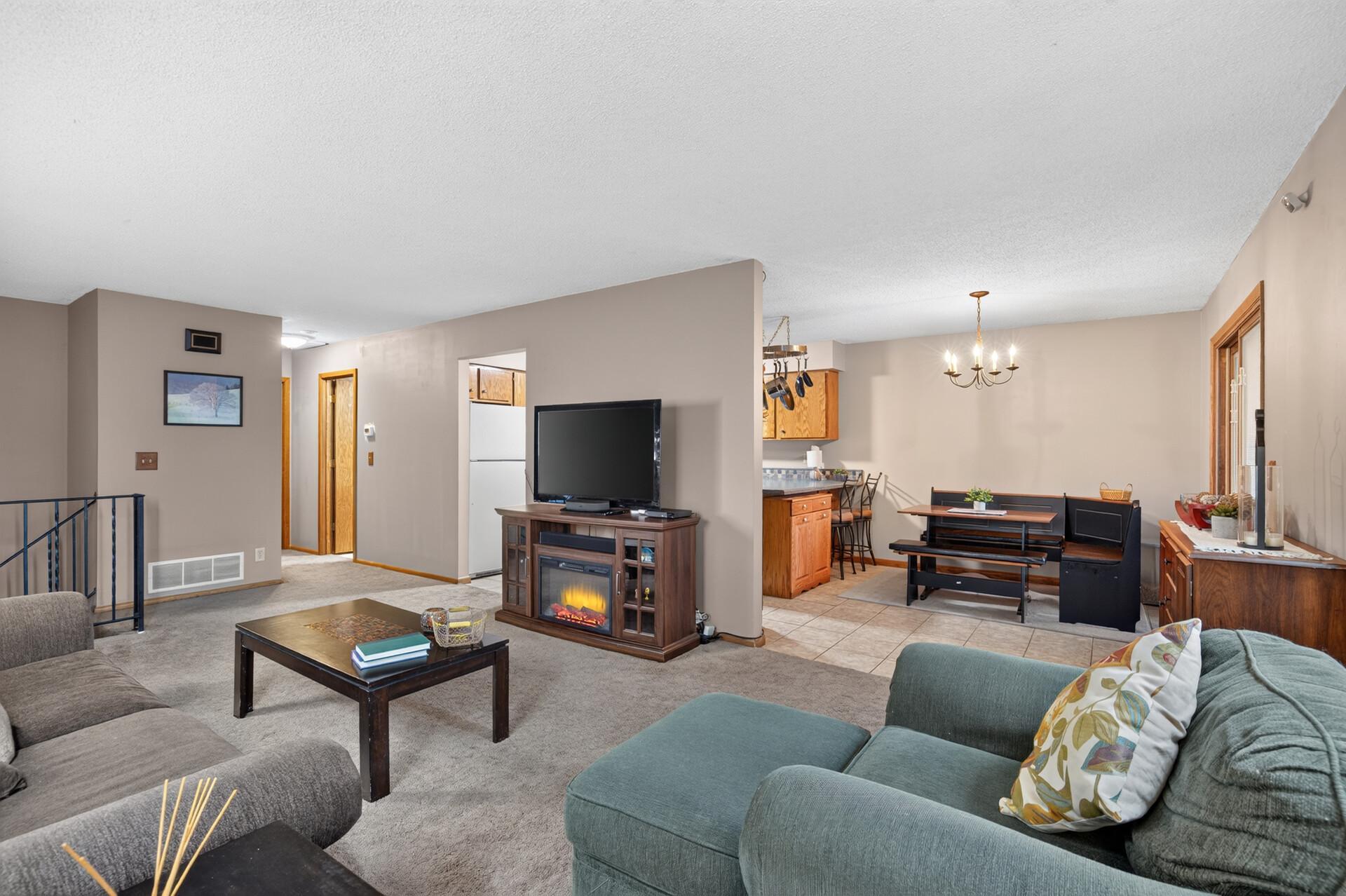 13616 W 137th Place