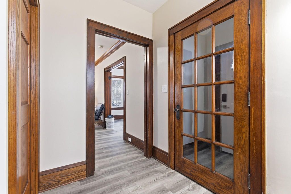 Photo of 1820 Irving Avenue N, Minneapolis, MN 55411 (MLS # 7032957)