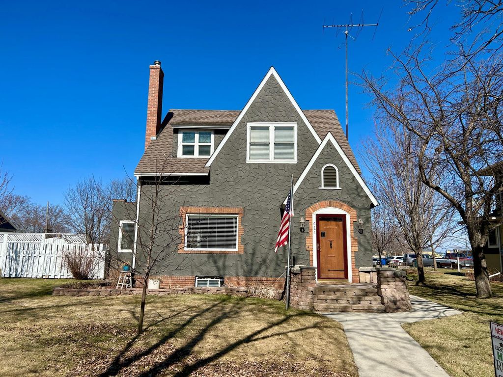 Photo of 411 2nd Street SW, Wadena, MN 56482 (MLS # 7050543)