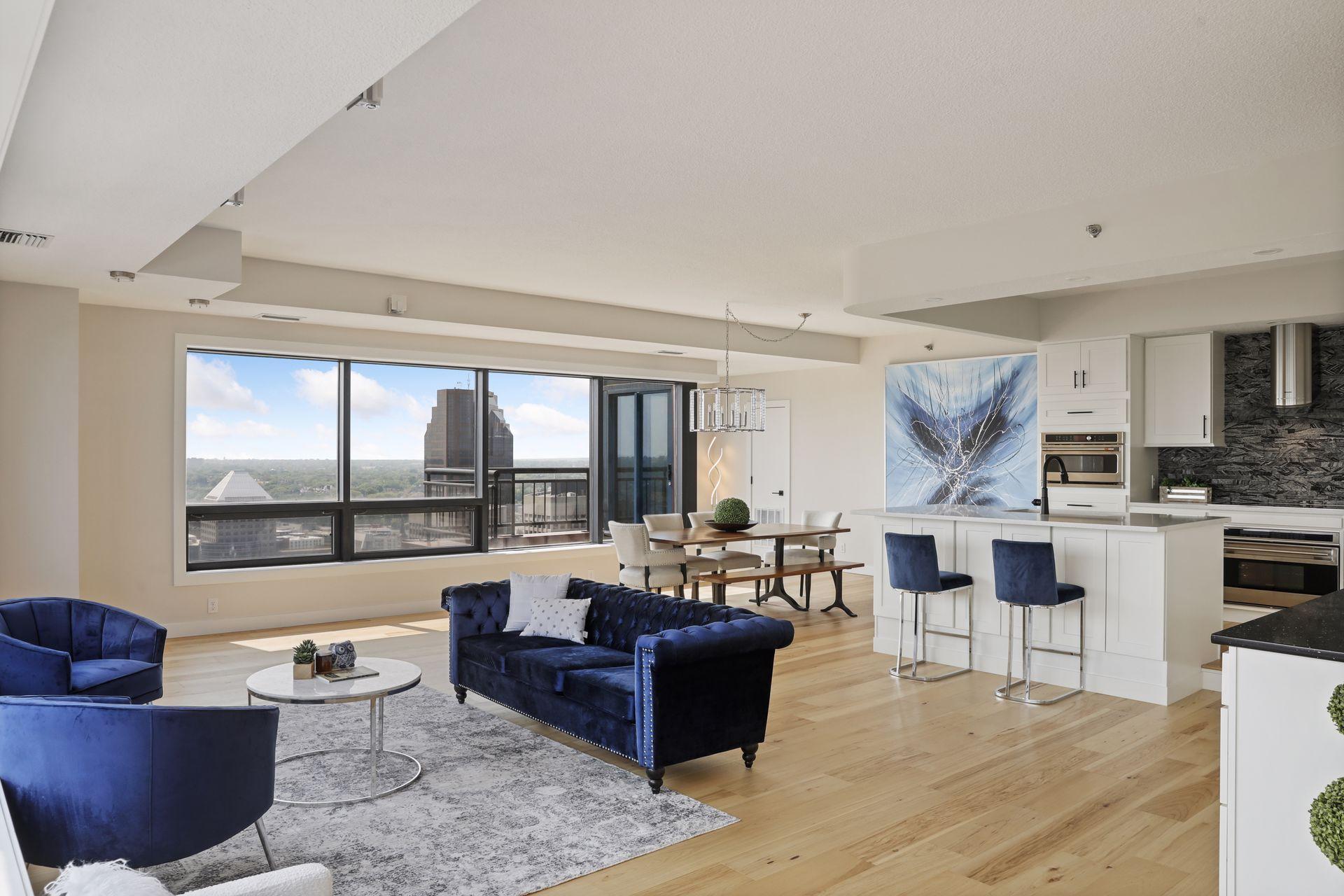 168 6th Street E 4202