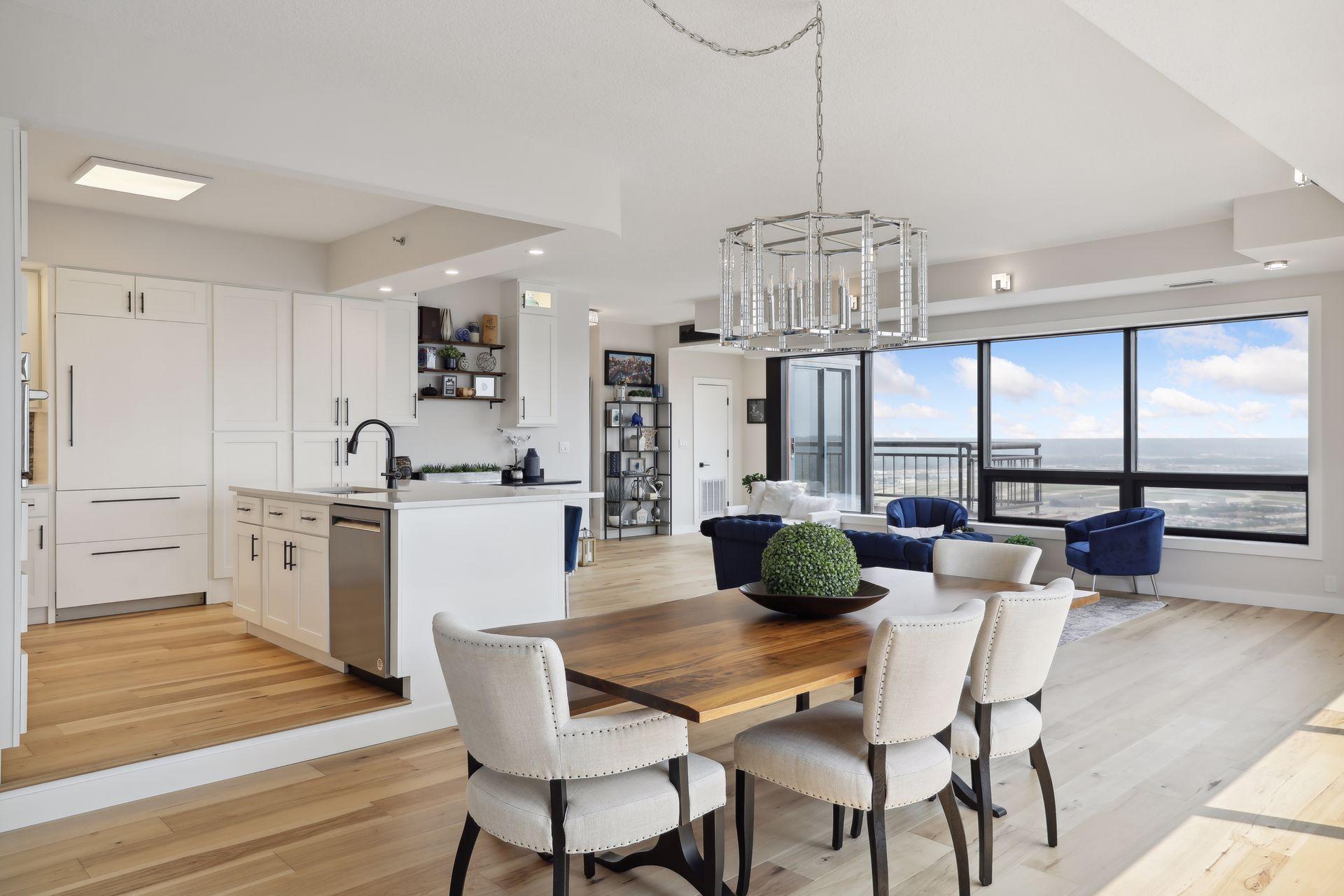 168 6th Street E 4202