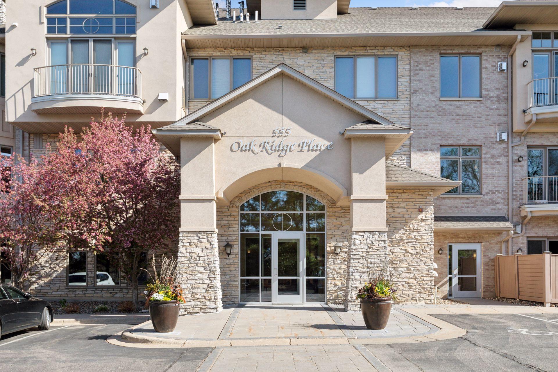 555 Oak Ridge Place 150