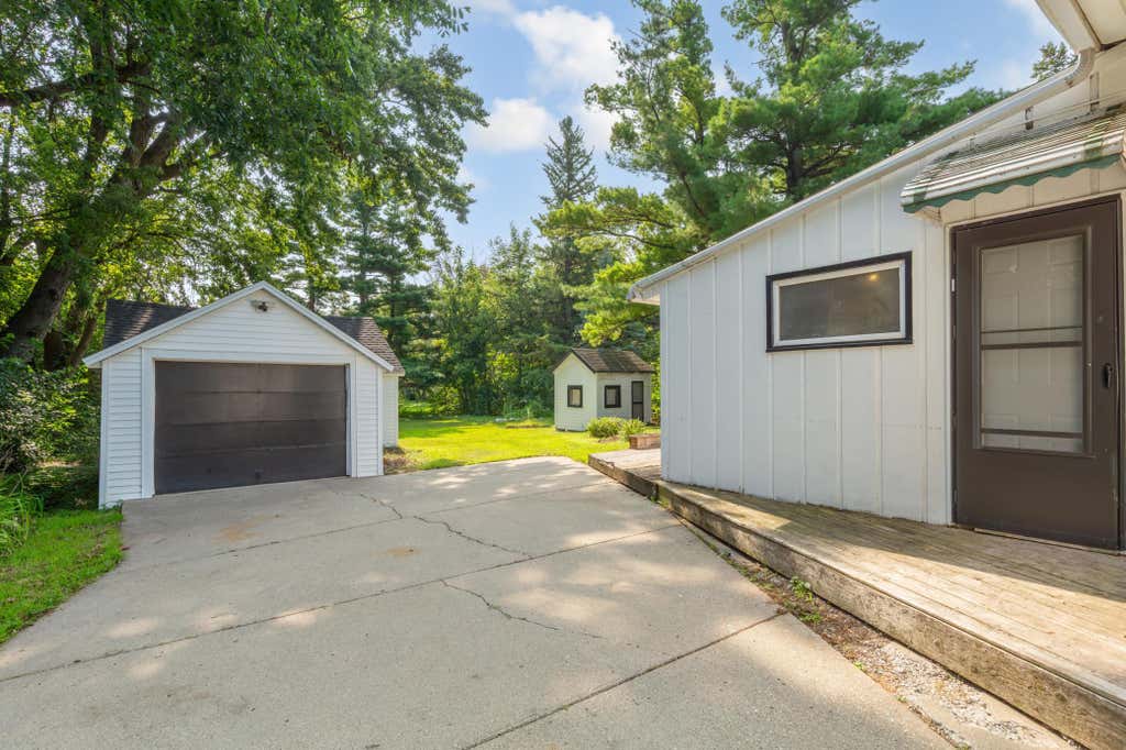 Photo of 206 12th Street S, Mountain Lake, MN 56159 (MLS # 7123694)