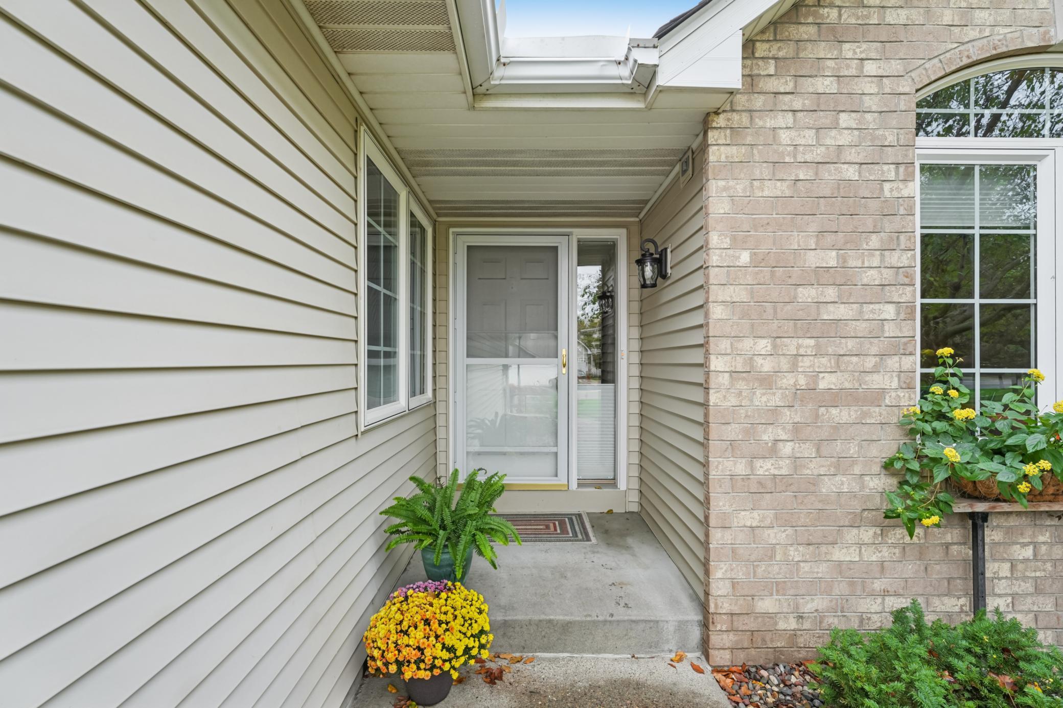 13912 Farmington Way