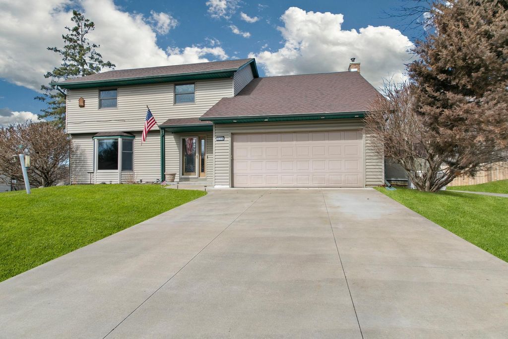 Photo of 626 Nightingale Boulevard, Stillwater, MN 55082 (MLS # 7033967)