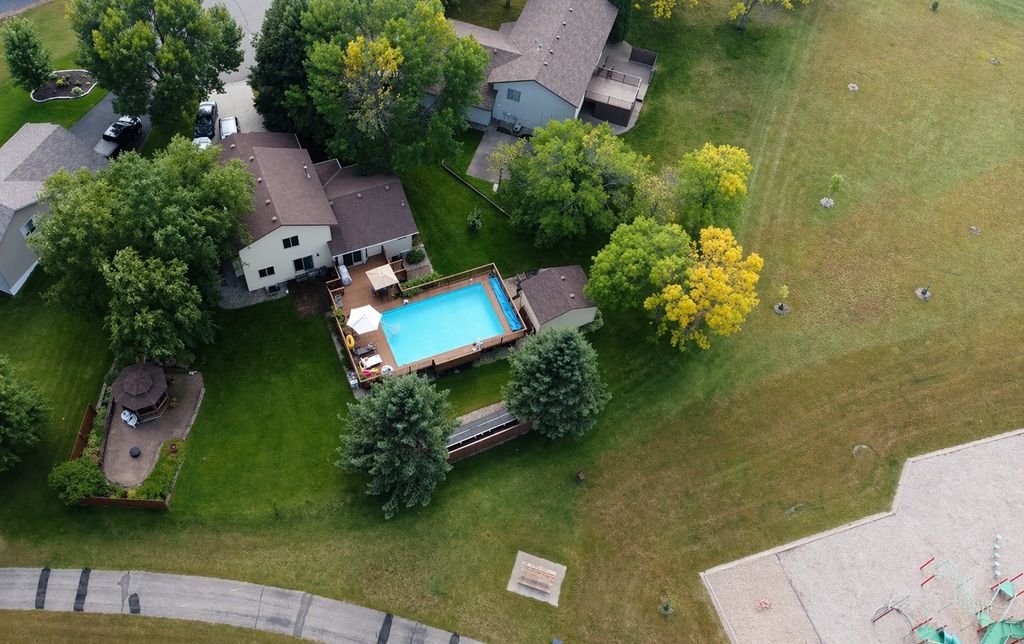 Photo of 9161 N Kentucky Avenue N, Brooklyn Park, MN 55445 (MLS # 7062217)