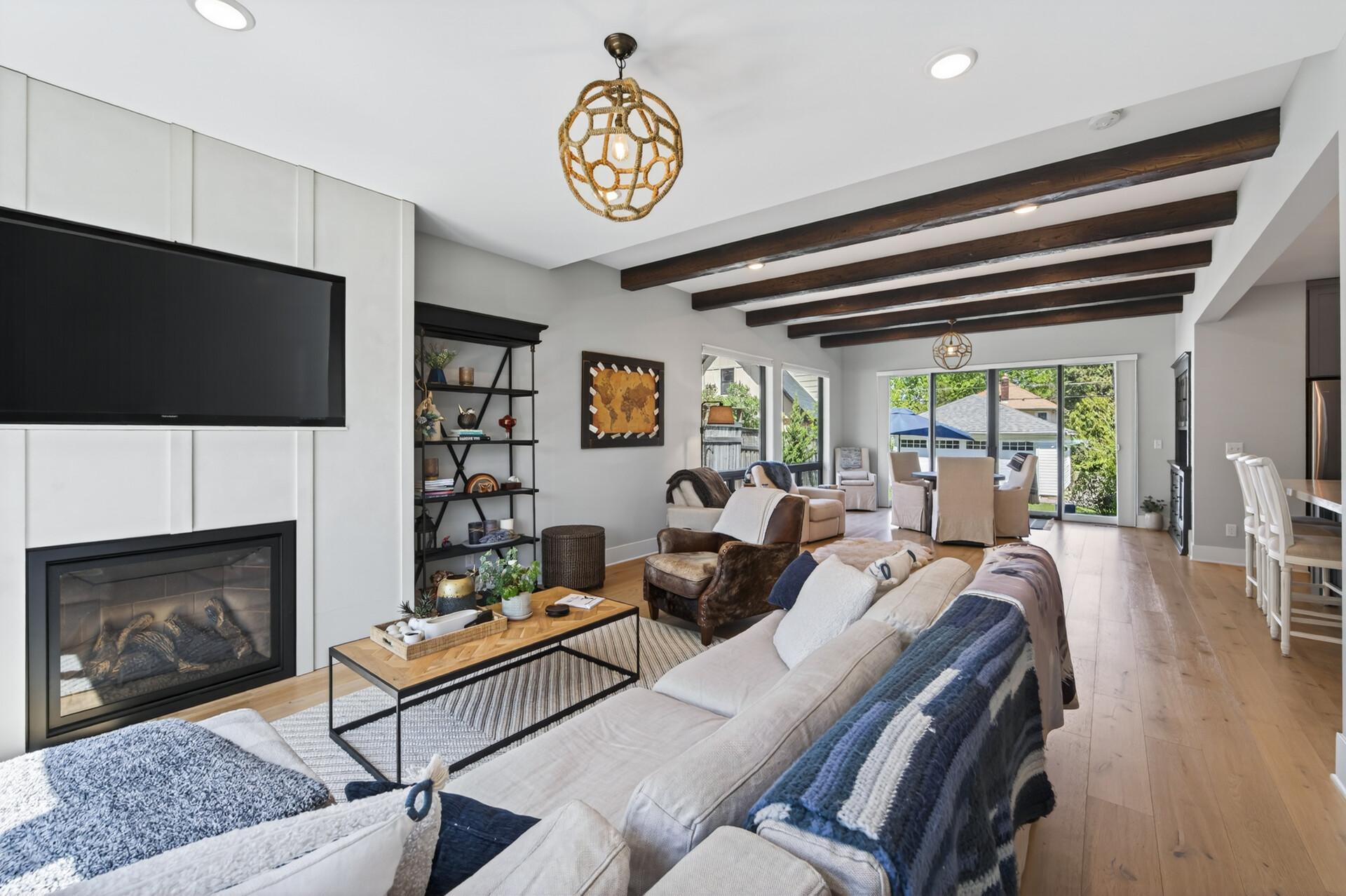 1207 James Avenue