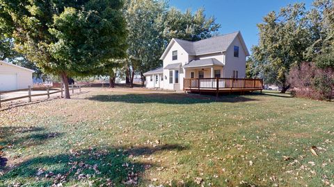 Photo of 1013 W 9th Street, Albert Lea, MN 56007 (MLS # 6801228)