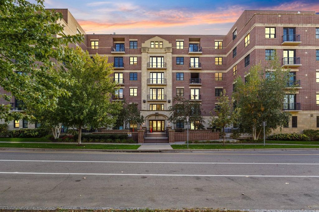 Photo of 370 Marshall Avenue #301, Saint Paul, MN 55102 (MLS # 6802924)
