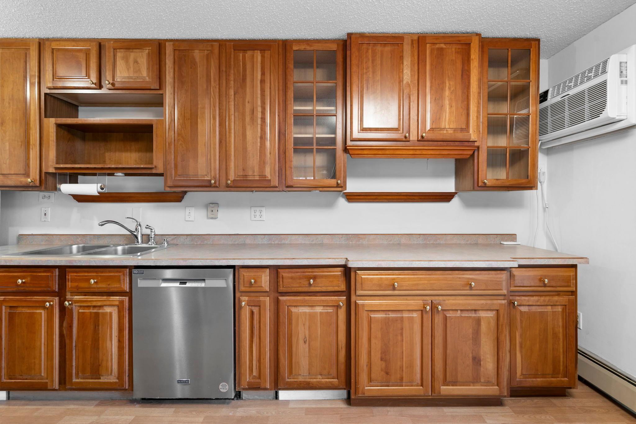 3431 Kent Street 801