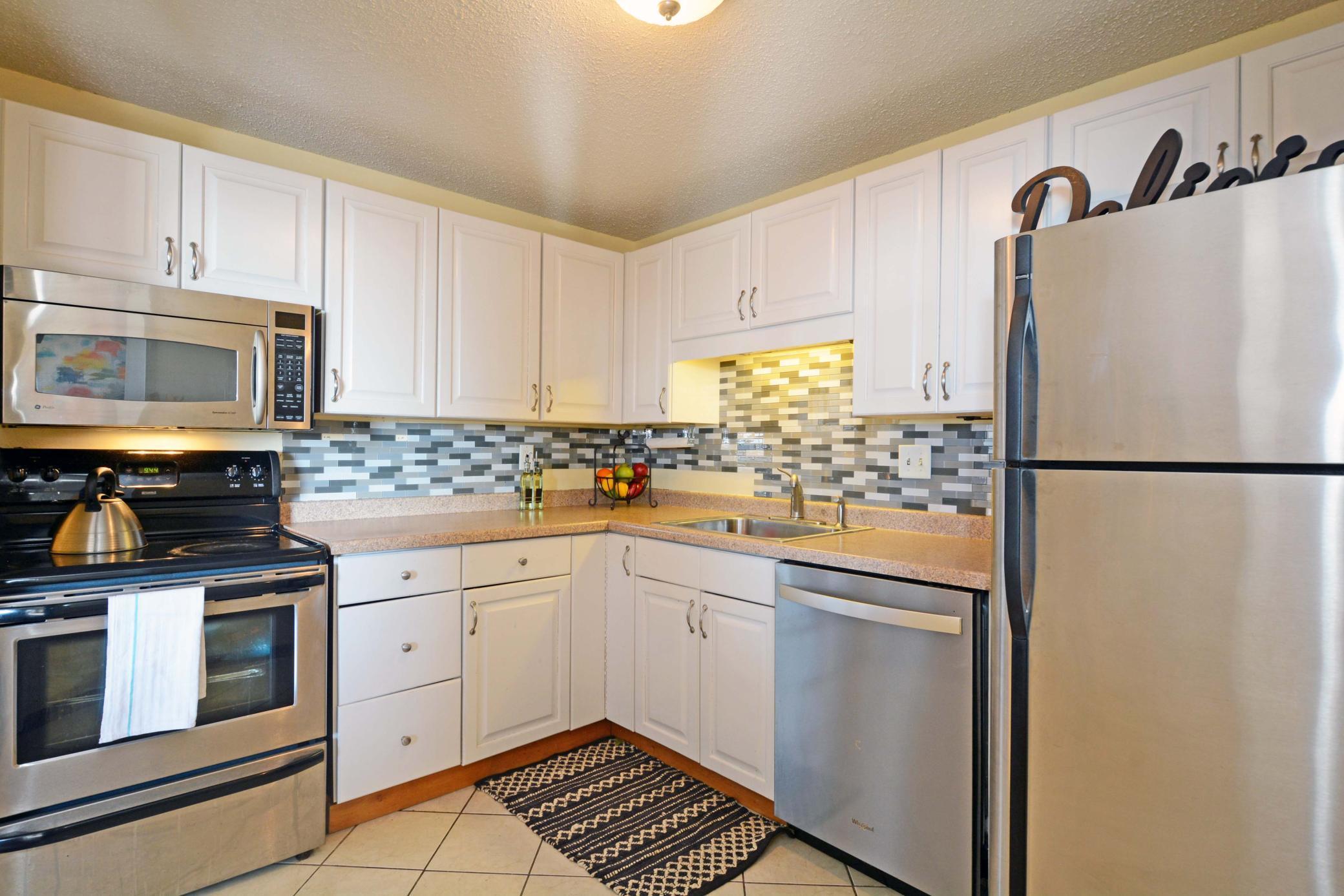 78 10th Street E 1902