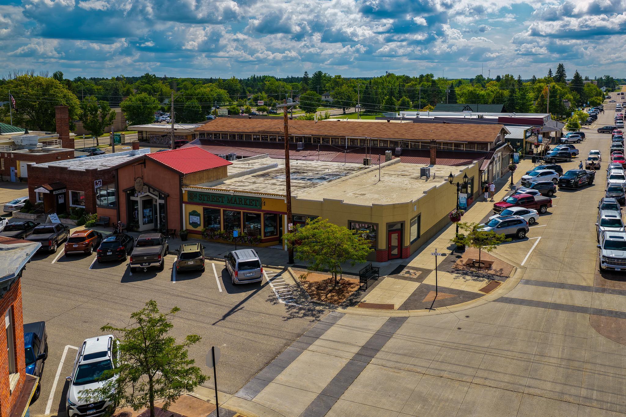300 Main Avenue S
