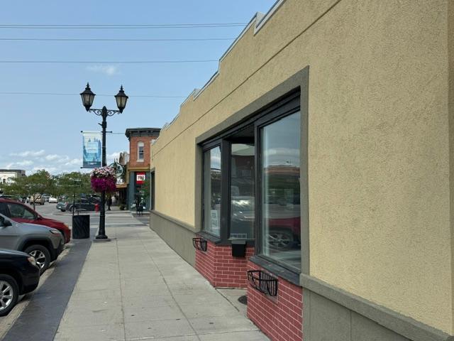 300 Main Avenue S