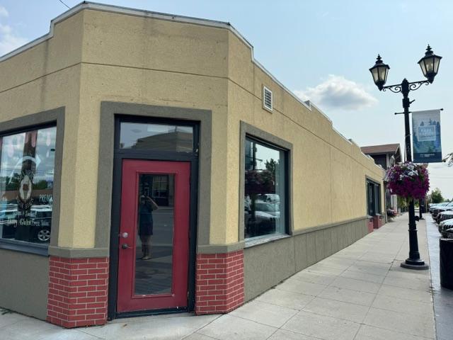 300 Main Avenue S