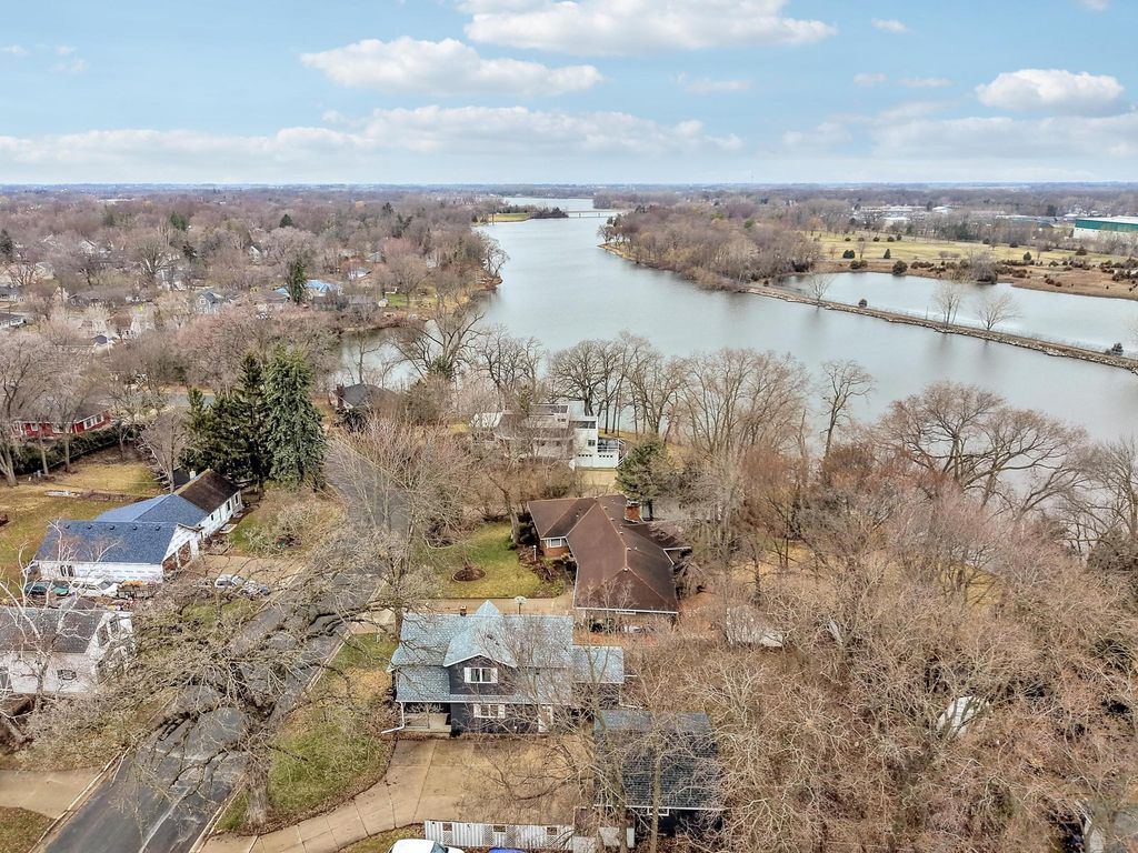 Photo of 635 Harmony Lane SW, Hutchinson, MN 55350 (MLS # 6819757)