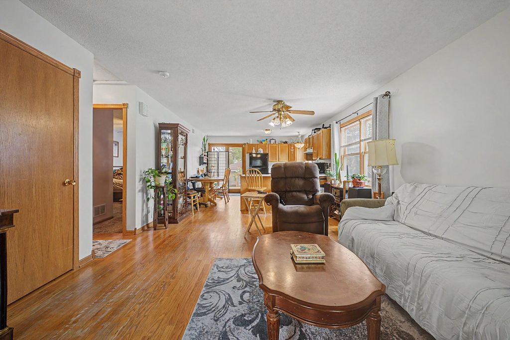 Photo of 1484 Hazelwood Street, Saint Paul, MN 55106 (MLS # 7066110)