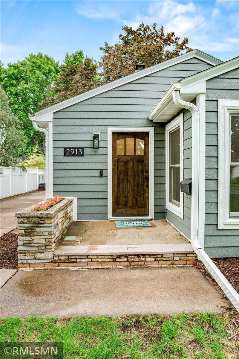 2913 Cherokee Place
